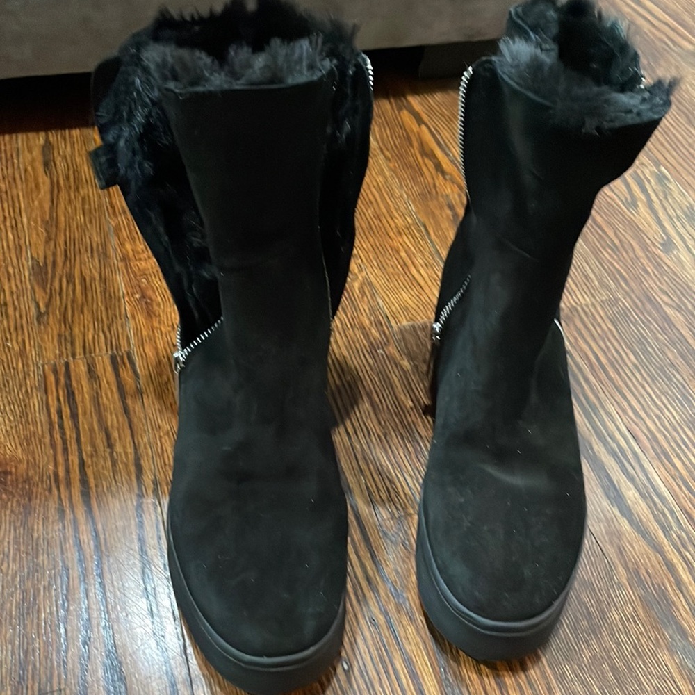 J/Slide gently worn boots